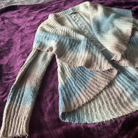 Cozy colorful sweater - Picture 2 of 4